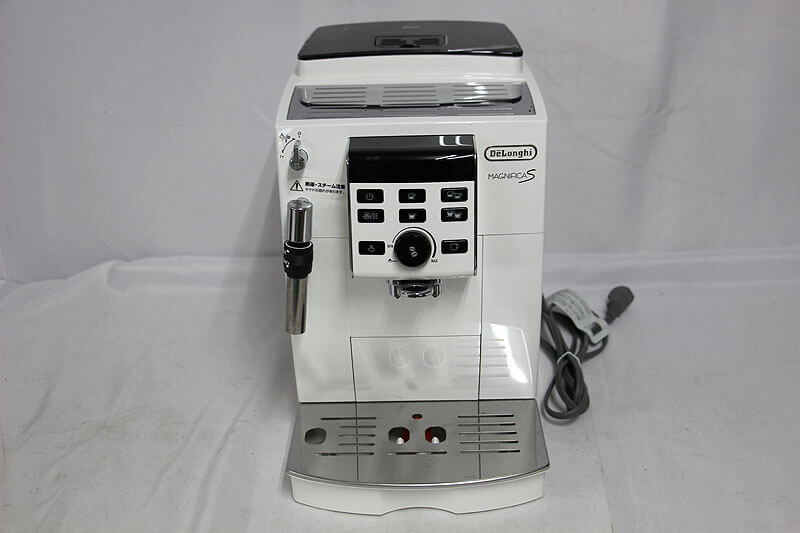 【買取実績】DeLonghi デロンギ マグニフィカS コンパクト全自動エスプレッソマシン ECAM23120WN｜中古買取価格17,000円