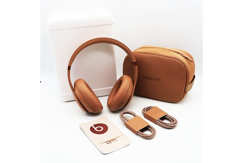 【買取実績】Beats Studio Pro Kim スペシャルエディション デューン MW673PA/A モデル：A2924｜中古買取価格20,000円